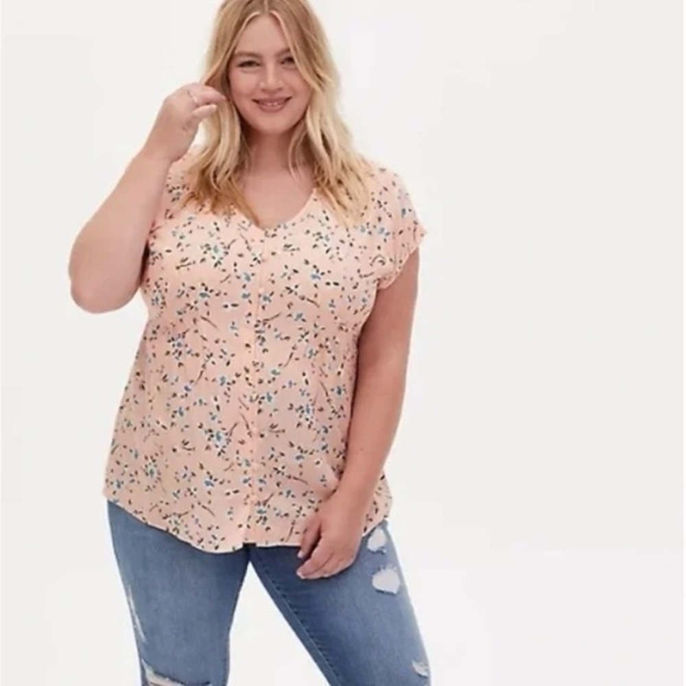 Torrid Peach Floral Challis Button Down Top Size 1X-Dolman Sleeve